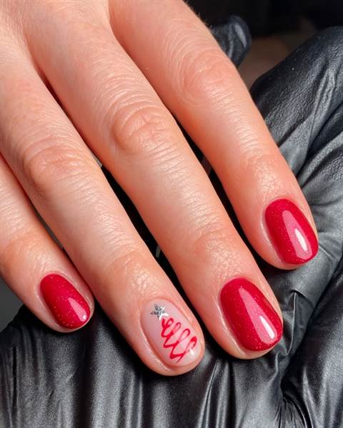 SMALTO SEMIPERMANENTE SHELLAC Ruby Ritz